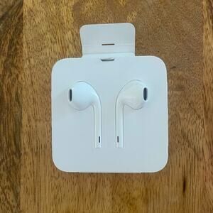 Apple EarPods with Lightning Connector
